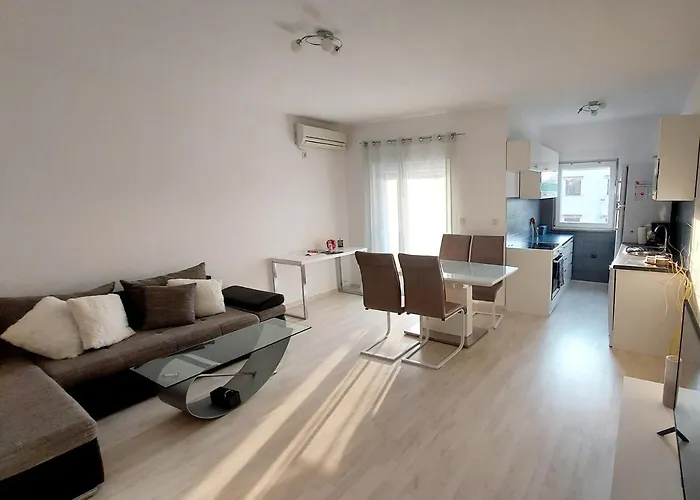 Apartman Near Fazana-500 From The Sea