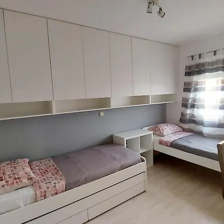 Apartman Near Fazana-500 From The Sea Exterior photo