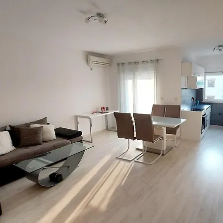 Apartman Near Fazana-500 From The Sea Exterior photo